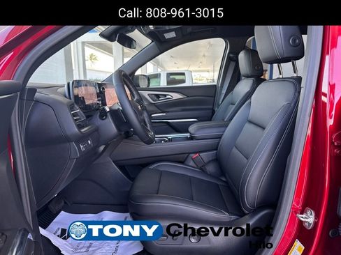 New 2025 Chevrolet Traverse LT w/ Driver Confidence Package image 9