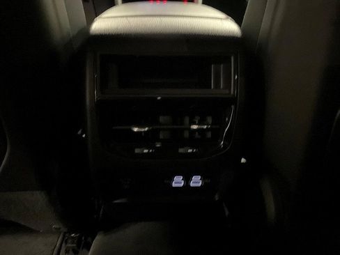 Used 2023 Jeep Grand Cherokee Altitude image 30