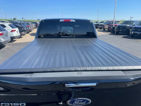 Used 2017 Ford F150 Lariat w/ Equipment Group 502A Luxury AWD/4WD image 35