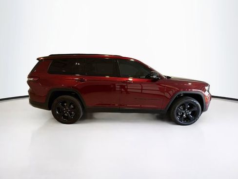 Used 2025 Jeep Grand Cherokee L Limited w/ Black Appearance Package image 8