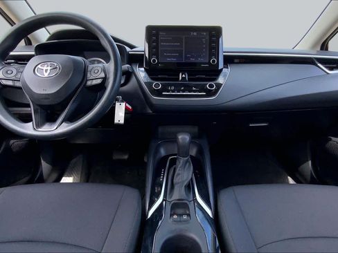 Used 2022 Toyota Corolla LE FWD image 15