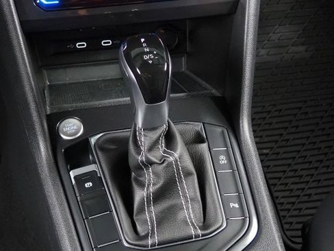 Used 2024 Volkswagen Tiguan SE R-Line w/ MDO Package, Three-Row image 25