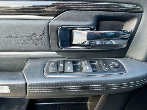 Used 2016 RAM 1500 Limited image 18