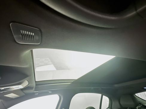 Used 2022 Alfa Romeo Stelvio Ti image 27