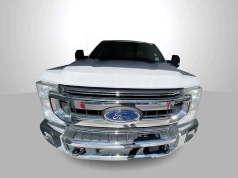 Used 2020 Ford F250 XLT w/ XLT Value Package AWD/4WD image 3
