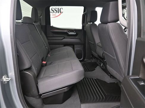 Used 2024 Chevrolet Silverado 1500 RST image 11