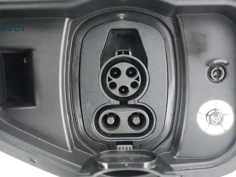 Used 2022 Ford F150 Lightning Pro AWD/4WD image 10