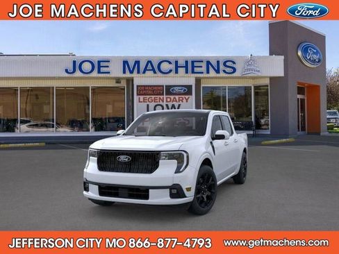 New 2025 Ford Maverick Lobo image 4