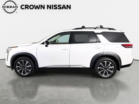New 2026 Nissan Pathfinder Platinum image 8