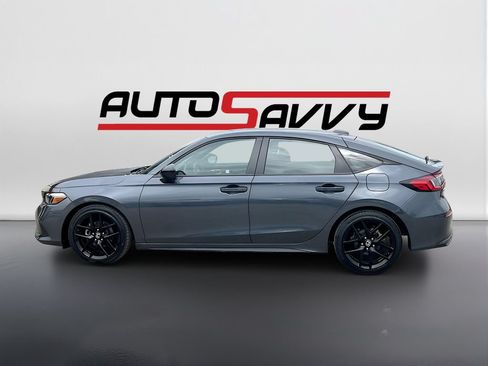 Used 2025 Honda Civic Sport image 4