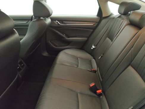 Used 2019 Honda Accord EX-L image 18