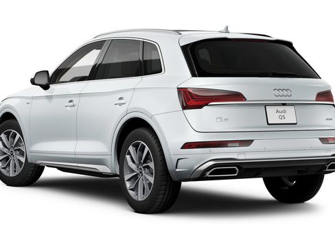 Certified 2023 Audi Q5 2.0T Premium Plus w/ Premium Plus Package AWD/4WD image 2