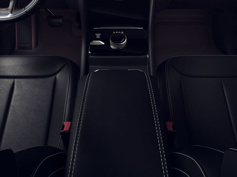 New 2026 Jeep Grand Cherokee L Limited AWD/4WD image 4