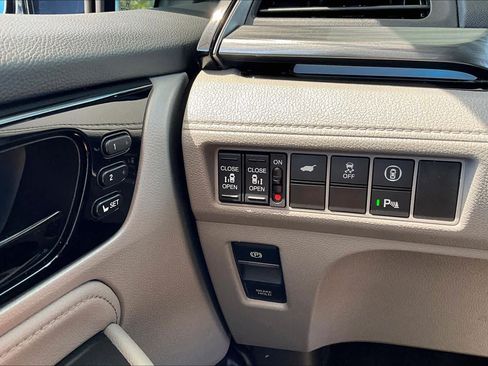 Used 2023 Honda Odyssey Elite image 33