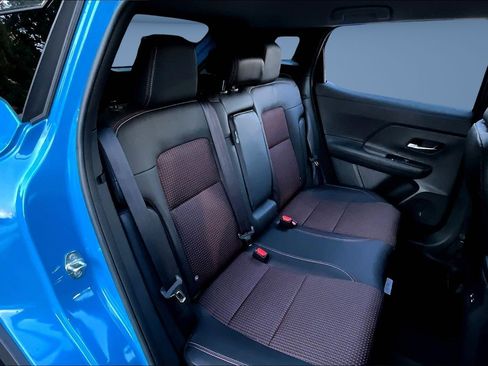 New 2026 Nissan Kicks SR w/ Cold Weather Package image 10