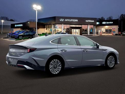 New 2026 Hyundai Sonata Limited image 8