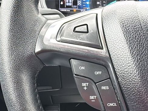 Certified 2022 Ford Edge SEL w/ Convenience Package image 17