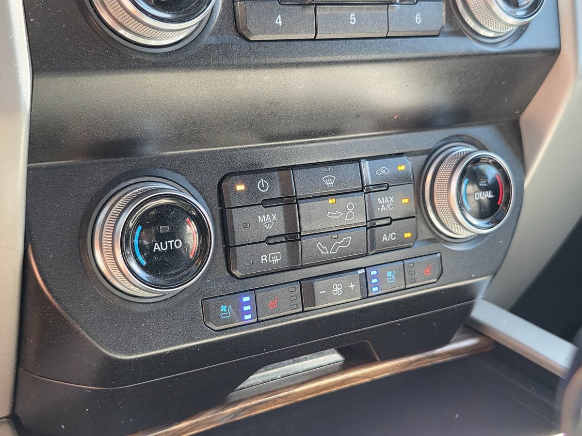 Used 2019 Ford F150 Lariat w/ Equipment Group 502A Luxury AWD/4WD image 46