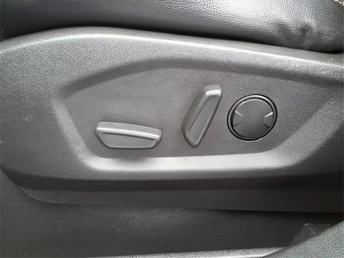 Used 2023 Ford Edge SEL w/ Convenience Package image 16