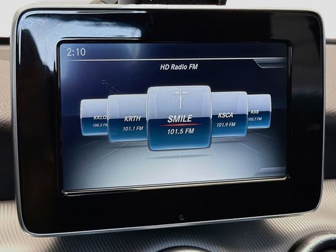 Used 2016 Mercedes-Benz CLA 250 image 8