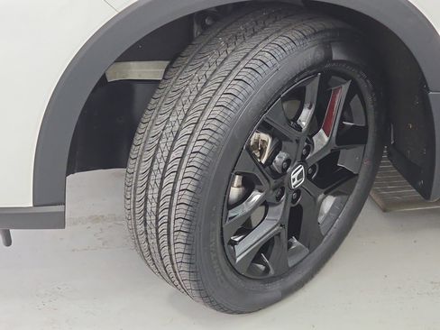 Certified 2024 Honda HR-V Sport image 31