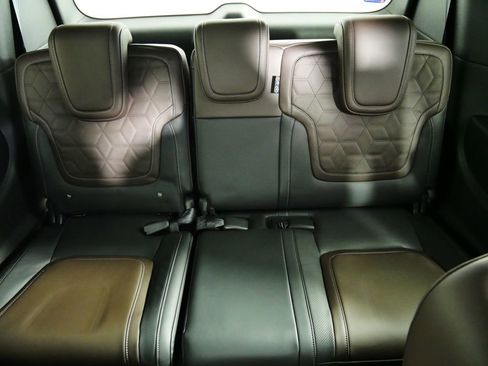 New 2025 Nissan Armada Platinum image 21