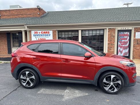 Used 2016 Hyundai Tucson Sport FWD image 4