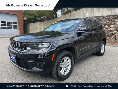 Used 2023 Jeep Grand Cherokee Laredo