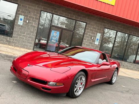 Used 2002 Chevrolet Corvette Coupe w/ Preferred Equipment Group2 image 6