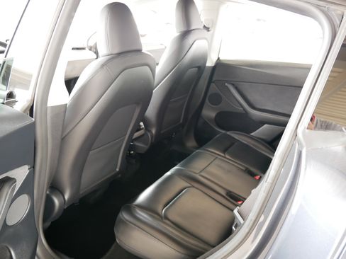 Used 2024 Tesla Model Y Long Range image 22