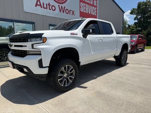 Used 2020 Chevrolet Silverado 1500 RST AWD/4WD image 36