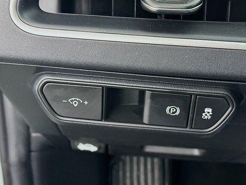 Used 2025 Kia K4 LXS image 17