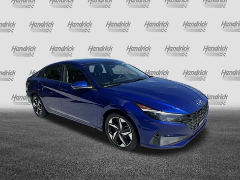 Used 2023 Hyundai Elantra Limited w/ Cargo Package FWD image 2