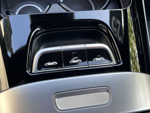 Certified 2025 Mercedes-Benz CLE 53 AMG 4MATIC Cabriolet image 46