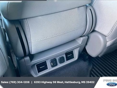 Used 2020 Chevrolet Silverado 1500 LT w/ Texas Edition image 24