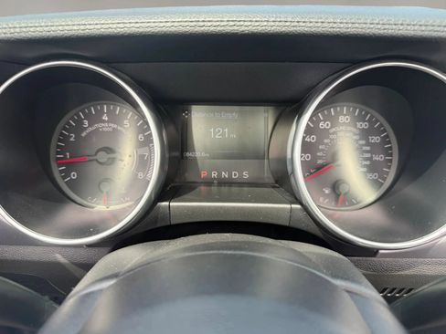 Used 2020 Ford Mustang Premium RWD image 23