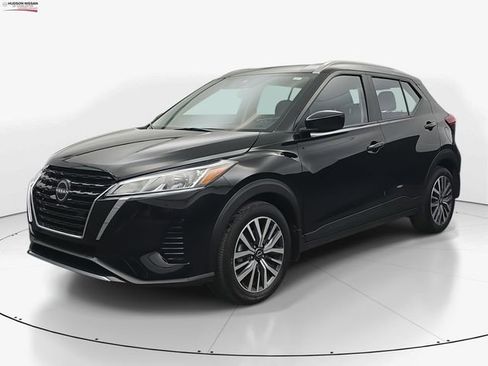 Used 2024 Nissan Kicks SV image 5