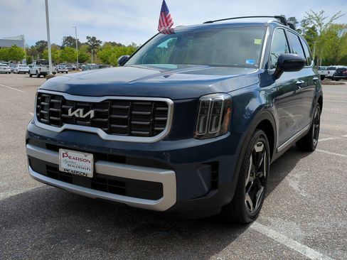 Used 2025 Kia Telluride S AWD/4WD image 8