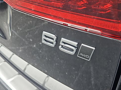 New 2026 Volvo XC60 B5 Plus w/ Protection Package Premier image 4