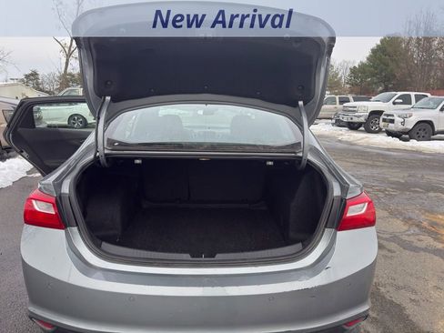 Used 2024 Chevrolet Malibu LT image 8
