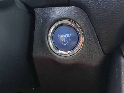 Used 2019 Toyota RAV4 XLE w/ Convenience Package AWD/4WD image 35