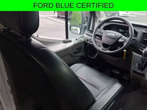 Certified 2020 Ford Transit 250 Low Roof RWD image 24
