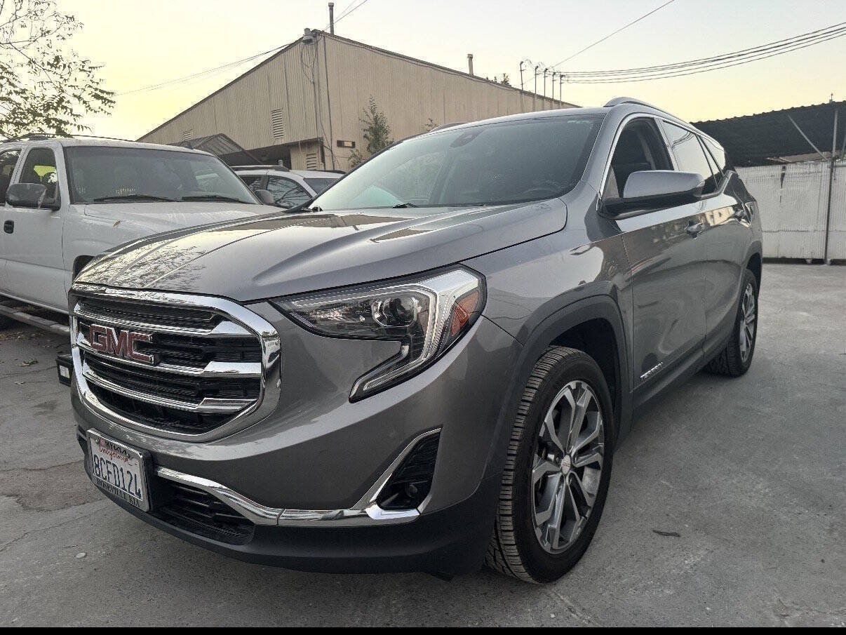 Used 2018 GMC Terrain SLT w/ Preferred Package AWD/4WD image 2