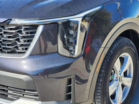 New 2026 Kia Sorento LX image 6