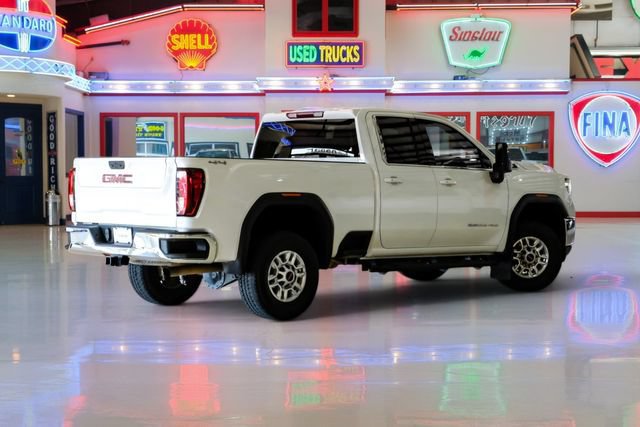 Used 2022 GMC Sierra 2500 SLE w/ SLE Value Package; AWD/4WD image 3