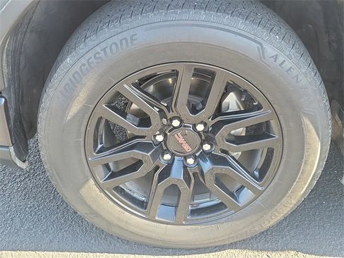 Used 2022 GMC Sierra 1500 Elevation image 23