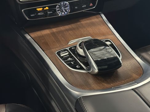 Certified 2020 Mercedes-Benz G 63 AMG 4MATIC image 38