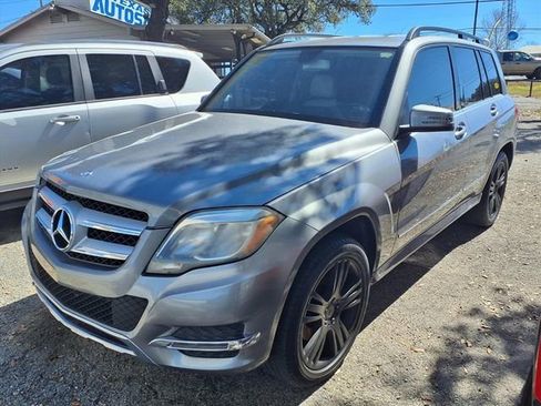 Used 2015 Mercedes-Benz GLK 350 2WD image 2