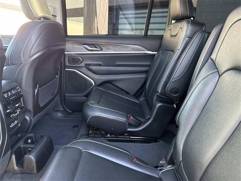 Used 2023 Jeep Grand Cherokee L Limited w/ Trailer Tow Group (B) image 20