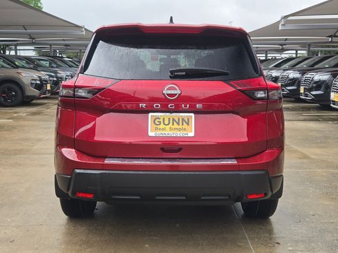 New 2026 Nissan Rogue SV FWD image 4